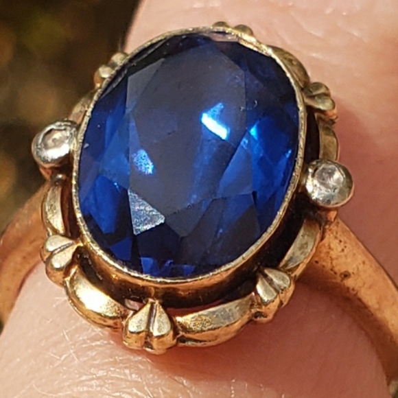 Antique Blue Spinel and Rose Cut Diamond Ring. - Picture 2 of 4